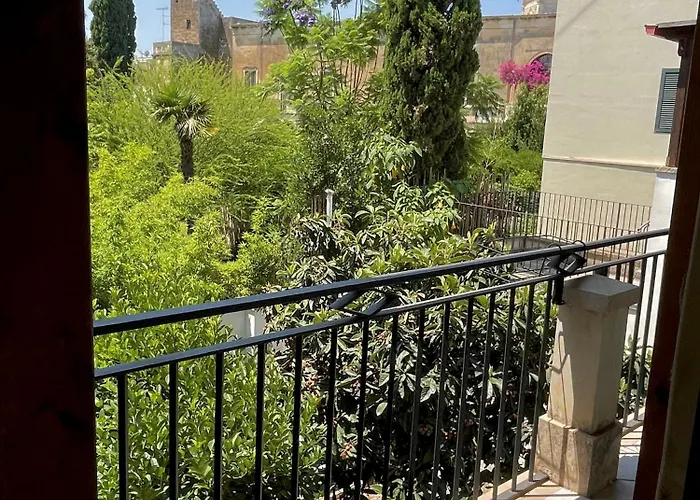 Victoria - Historical Centre Лечче